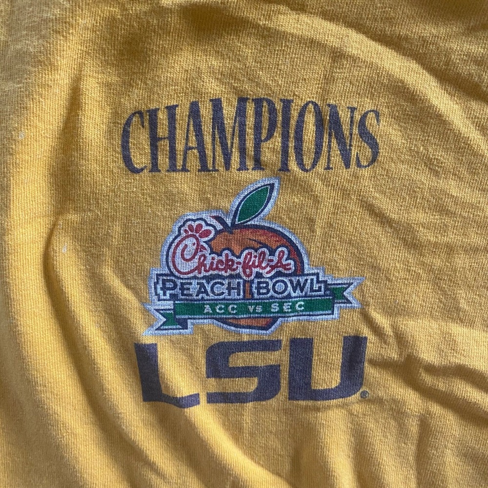 Gildan LSU Tigers 2005 Peach Bowl Champions Season Schedule T-Shirt Gold XL